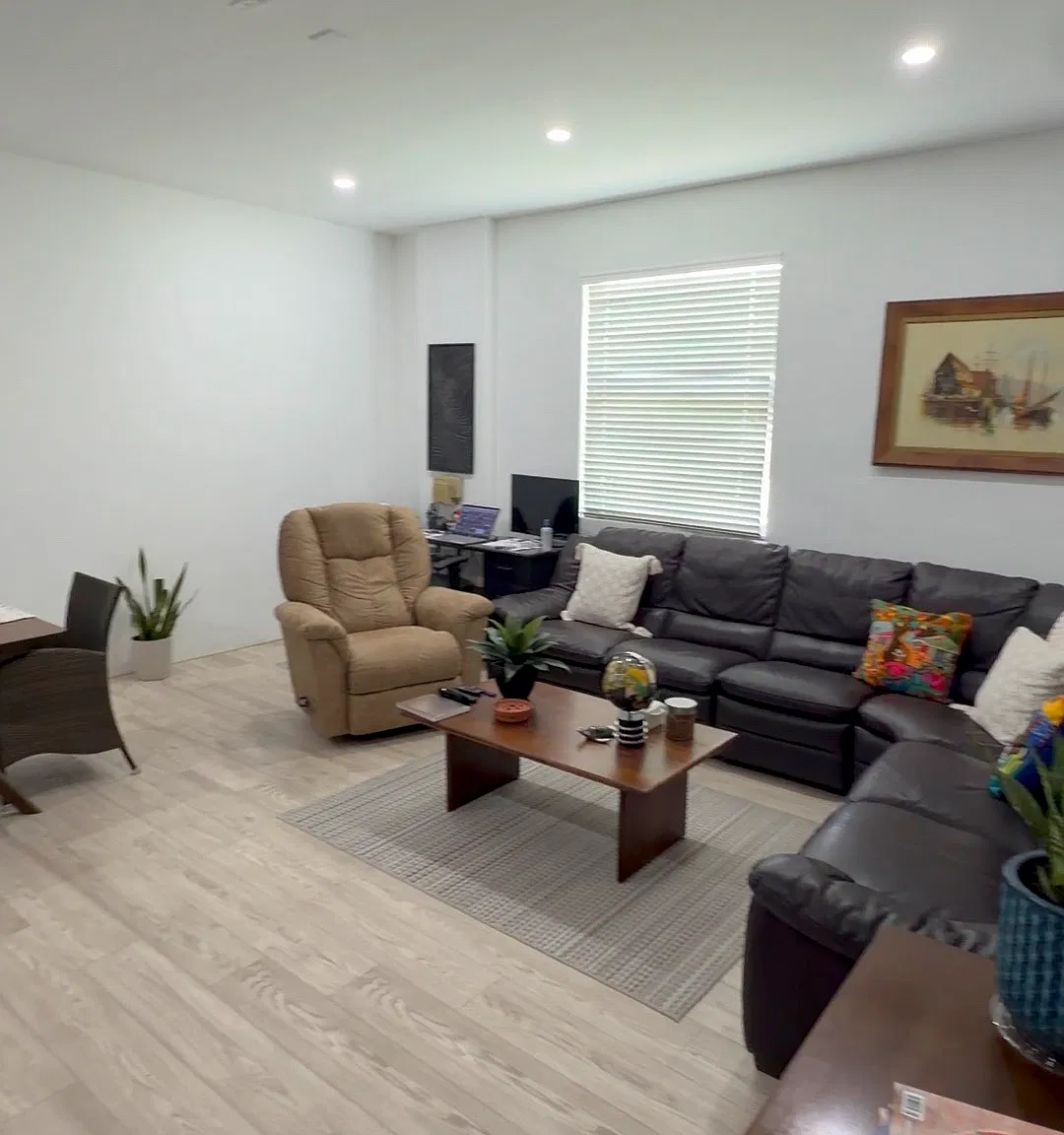 3 bed, 2.5 bath, 1678 sqft, $4,500 — Photo 4