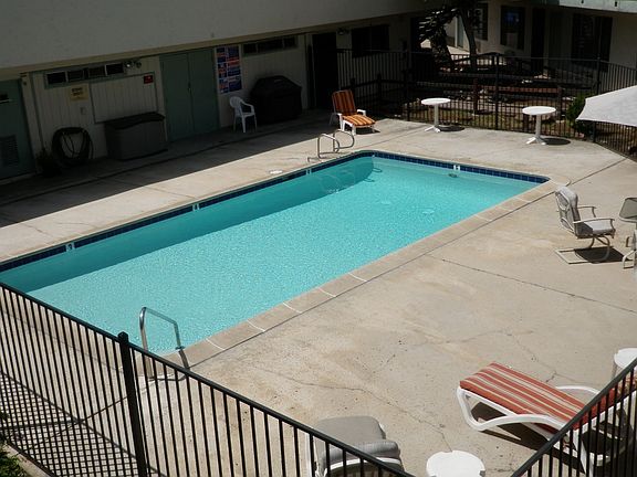 5th image of 372 Emerald Ave APT 19
