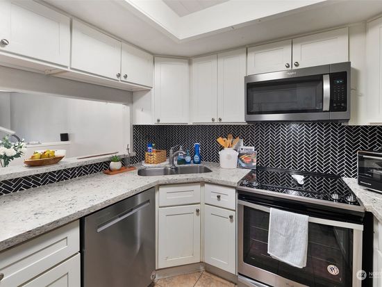 2507 NE 4th Street #318, Renton, WA 98056