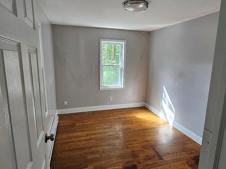16 Monticello St #2 — Photo 2