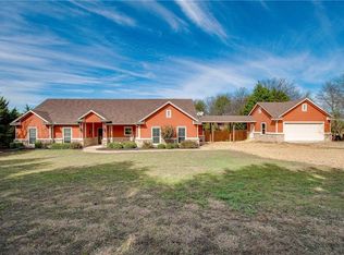 502 Pioneer Ct, Waxahachie, TX 75167