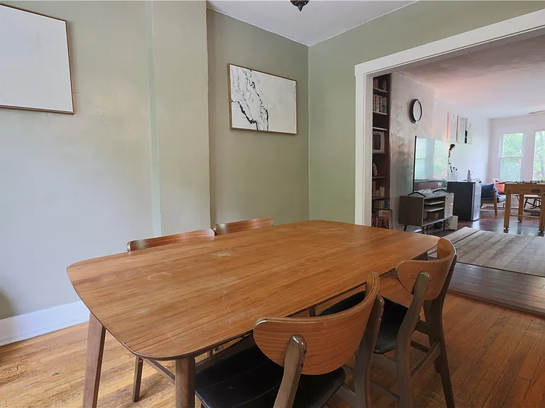 2324 Murray Ave — Photo 10