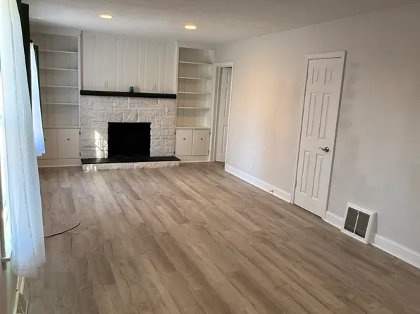 3212 S Palmer St, Springfield, IL 62703