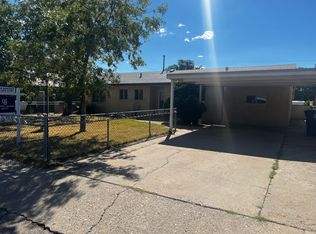 2717 Espanola St NE, Albuquerque, NM 87110