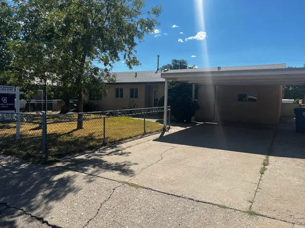 2717 Espanola St NE, Albuquerque, NM 87110