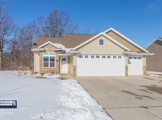 3495 Yorkshire Rd, Green Bay, WI 54311