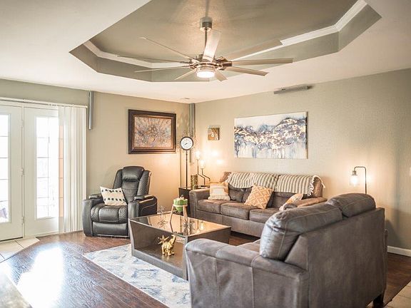5th image of 8425 Glory Dr