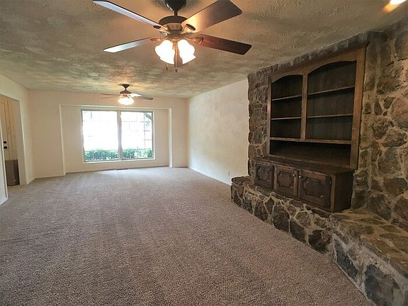 4th image of 2148 Melrose Ct