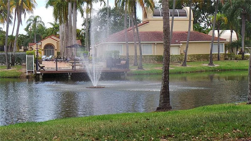 2 bed, 1.0 bath, 920 sqft, $2,000 — Photo 4