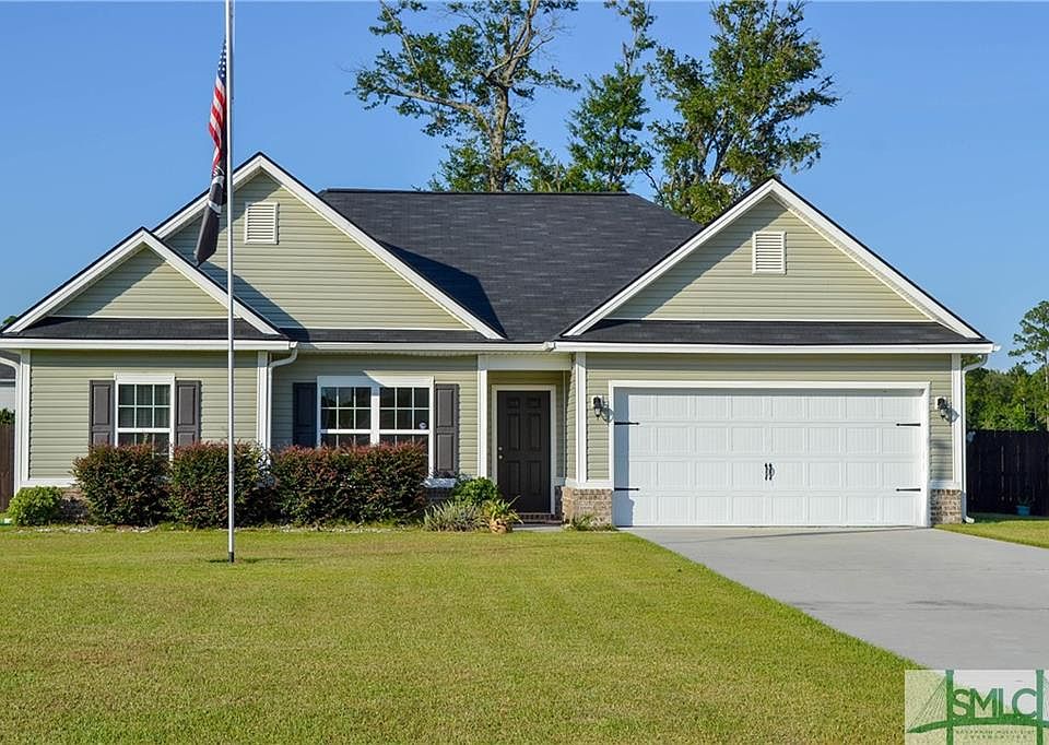 1st image of 44 Fury Ln NE