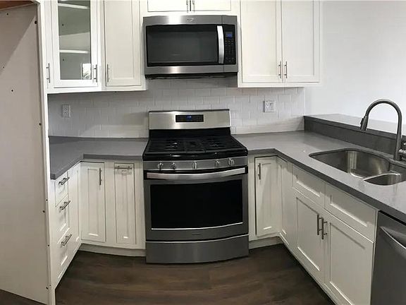 3rd image of 555 Maine Ave Unit 405