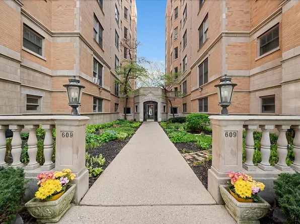 609 W Stratford Pl APT 3B, Chicago, IL 60657