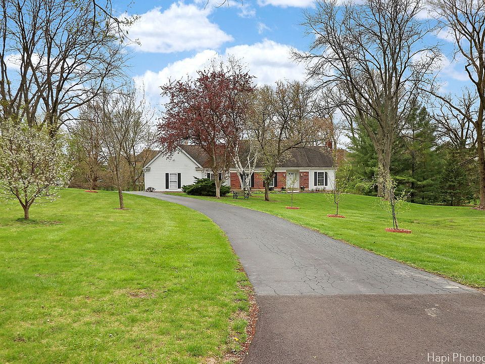 2nd image of 5 Buckthorn Rd