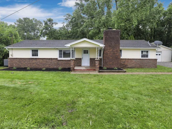 9141 Water St, Williamsport, OH 43164