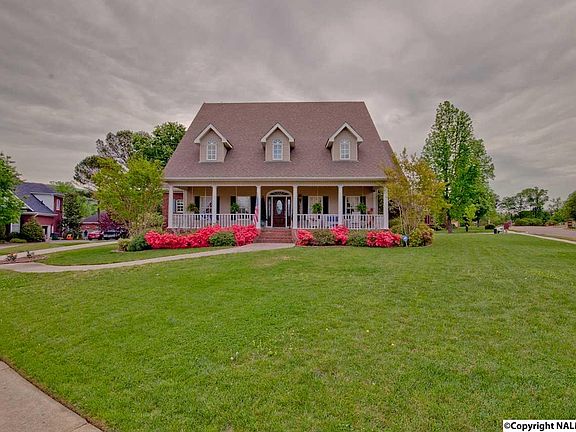4th image of 2600 Shannon Cir SE