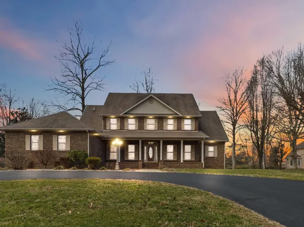 371 Lakeview Dr, Jamestown, KY 42629