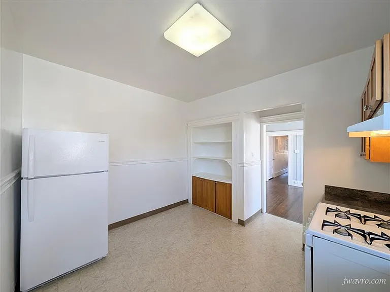 2661 California St #9 — Photo 11