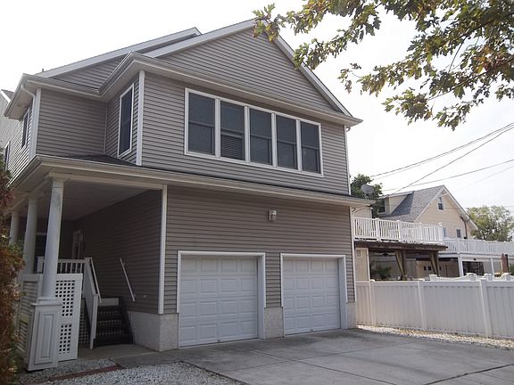 2nd image of 116 Haven Ave