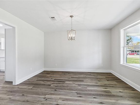 4th image of 419 Magnolia Ave