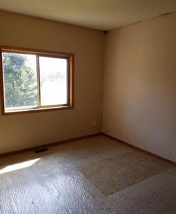5th image of 2934 174th Ave NE