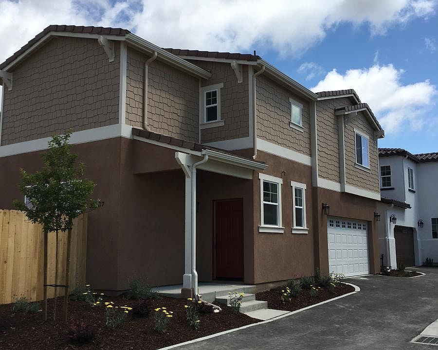 137 Sweetwater lane, Templeton, CA.
Built in 2017 craftsman style home.