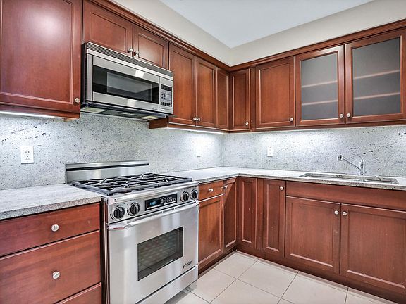 5th image of 10 City Pl APT 28F