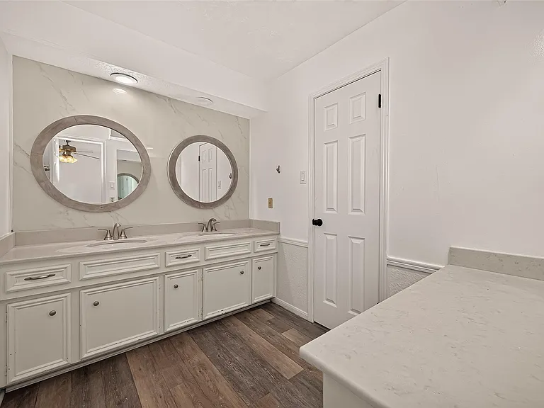 12619 Chriswood Dr — Photo 19