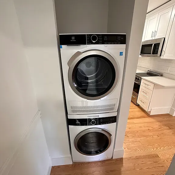 18 Centre St #106 — Photo 2