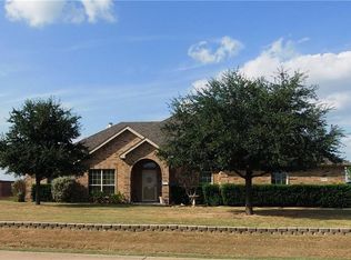 113 Springfield Ln, Waxahachie, TX 75165