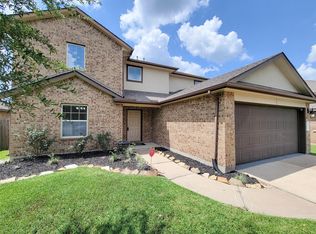 9726 Shimmering Lakes Dr, Rosharon, TX 77583