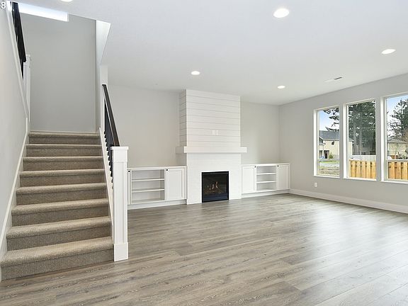 2nd image of 4202 NE 136th Ave