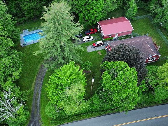 5th image of 683 Sawdey Rd