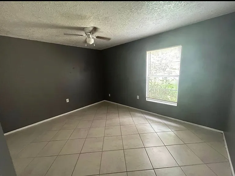 336 Riviera Dr #100 — Photo 10