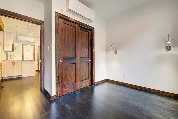 Rented by Oxford Property Group | media 7