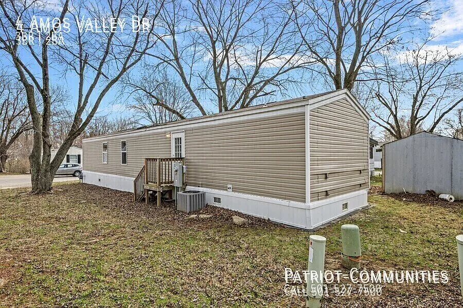 3 bed, $1,200 — Photo 2