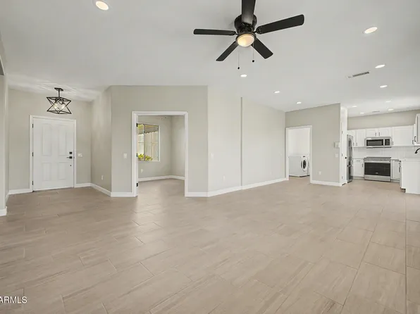 19241 N EMERALD COVE Way, Surprise, AZ 85387