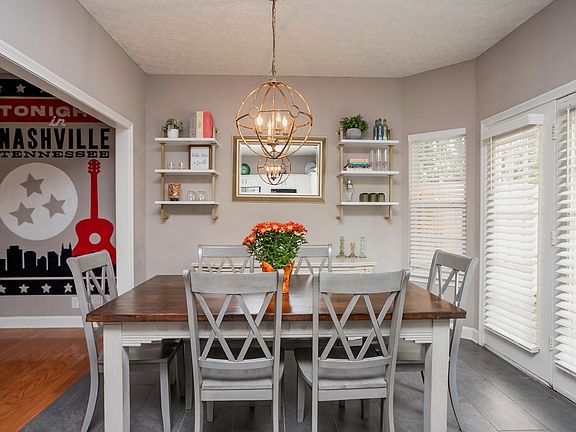 3rd image of 2714 Rosedale Pl