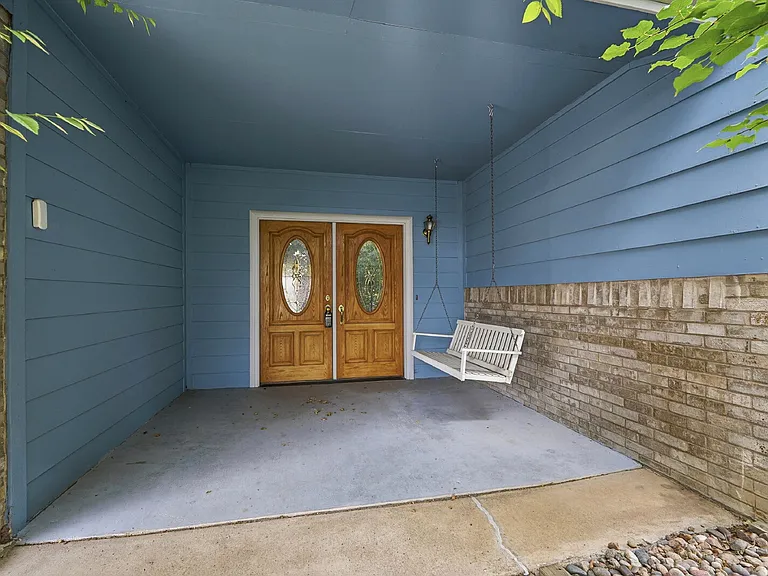 12822 Clermont St — Photo 3