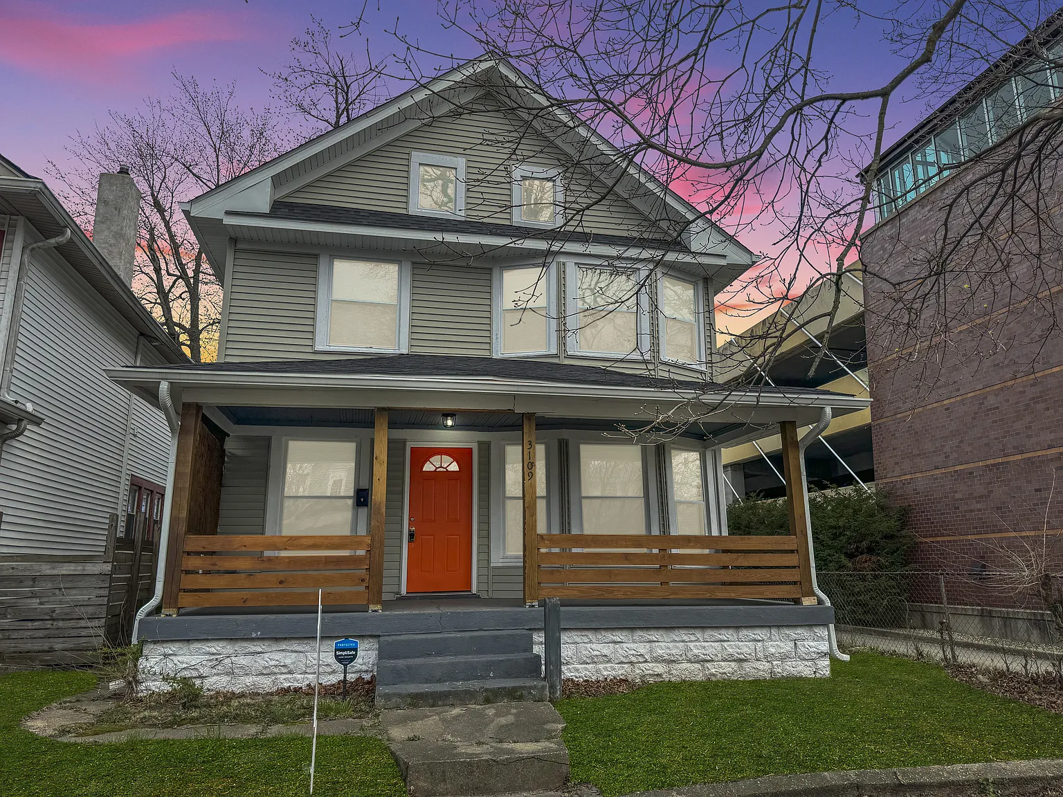 3109 N Kenwood Ave photo 1