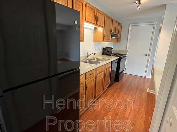 4th image of 9501 Shannon Green Dr APT M