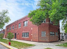 2548 N Kildare Ave