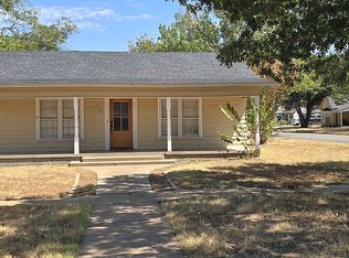 1111 Plum St, Graham, TX 76450