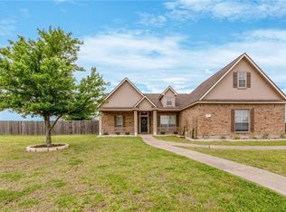 101 Blanco Dr, Hutto, TX 78634