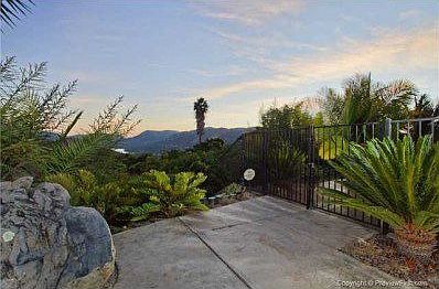 4th image of 10328 Highlands West Dr
