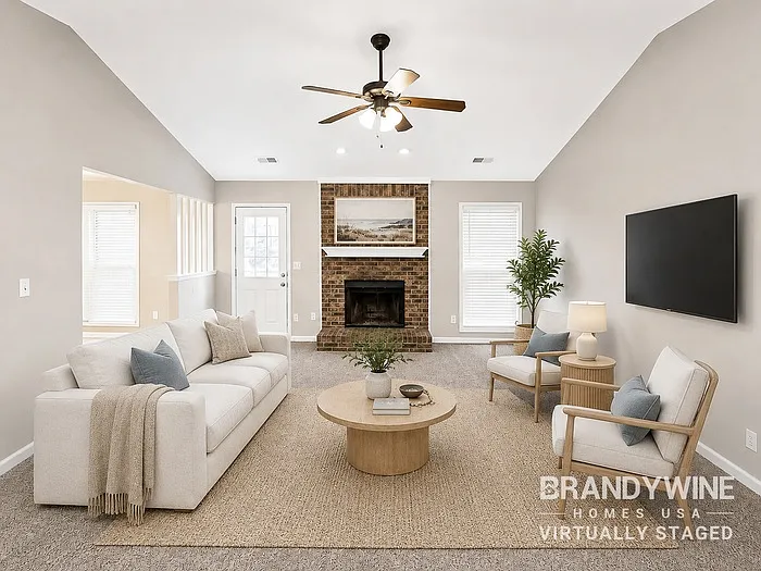 3 bed, 2.0 bath, 1575 sqft, $1,930 — Photo 3