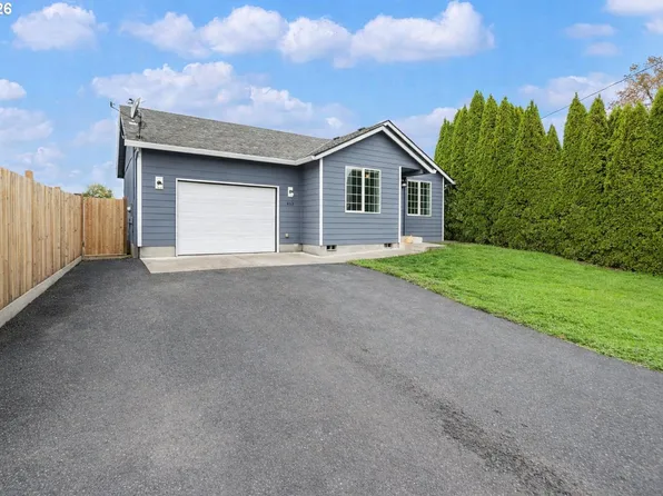 453 N 11th St, Saint Helens, OR 97051