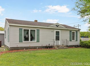 1070 Morningside St, Muskegon, MI 49442