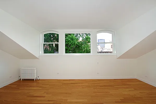 Rented by Corcoran | media 27