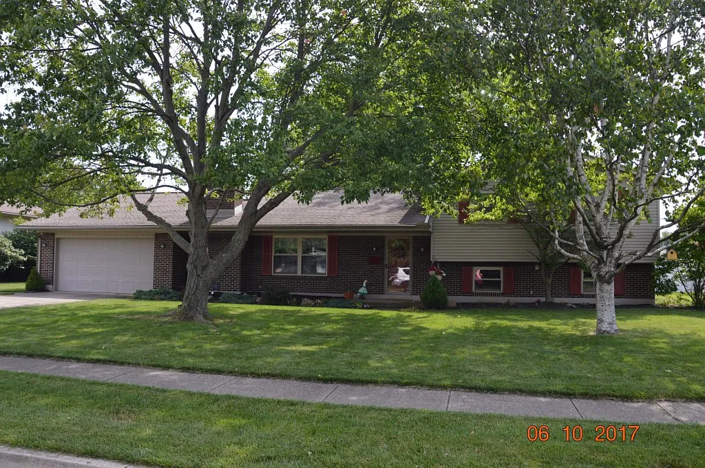 316 Chris Dr photo 1
