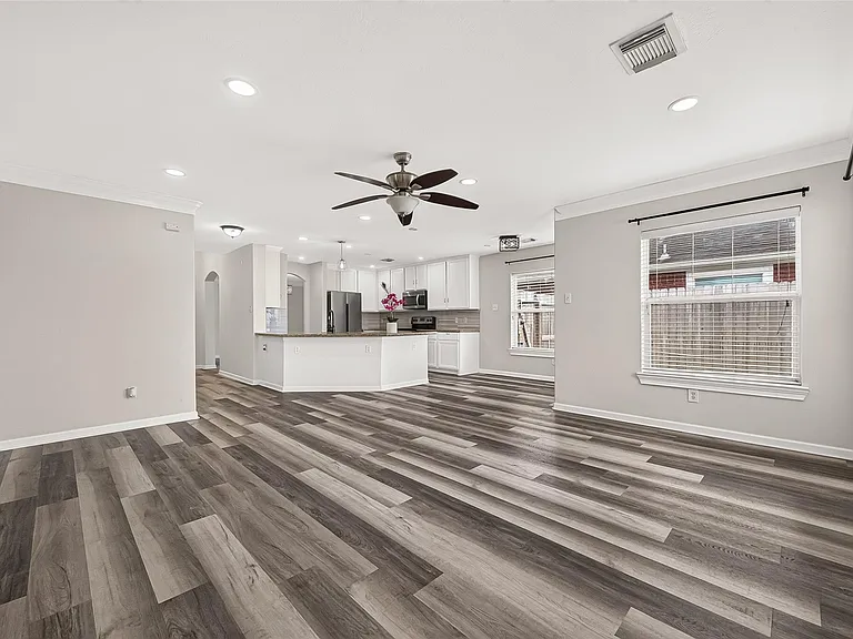 7242 Autumn Bluff Ln — Photo 19